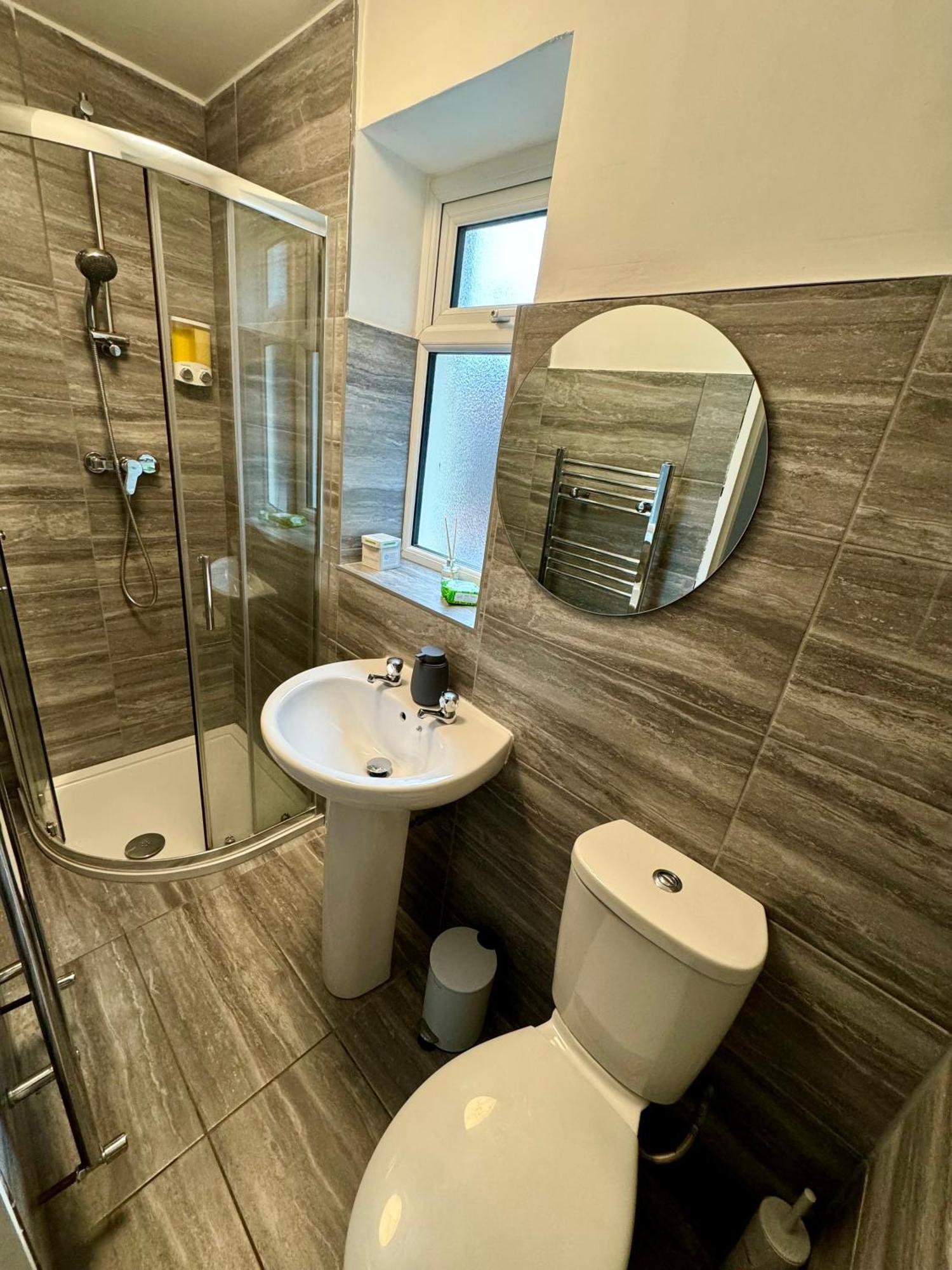 Florina S House 4 Bedrooms Villa Rugeley Kültér fotó